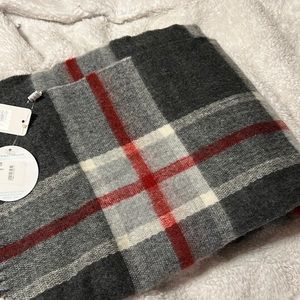 NWT Super size large gray white and scarlet colored scarf.  Super soft to touch
